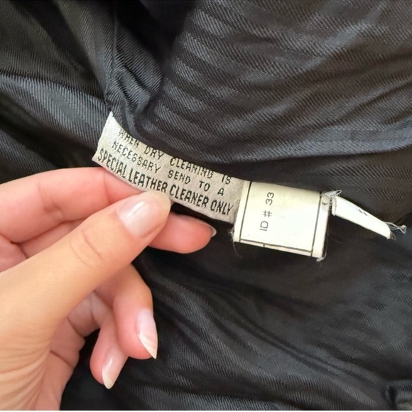 Vintage Siena Studio Women’s Black Genuine Leather Jacket with Gold Details - Picture 13 of 16